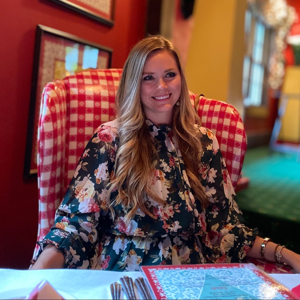 Meet your Posher, Chanel